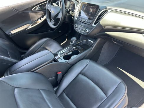 Certified 2024 Chevrolet Malibu LT FWD image 12
