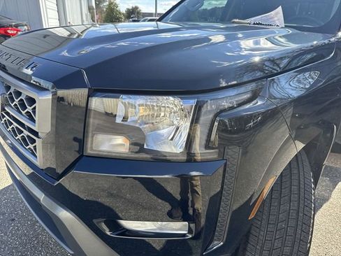 Used 2023 Nissan Frontier SV w/ SV Convenience Package image 30