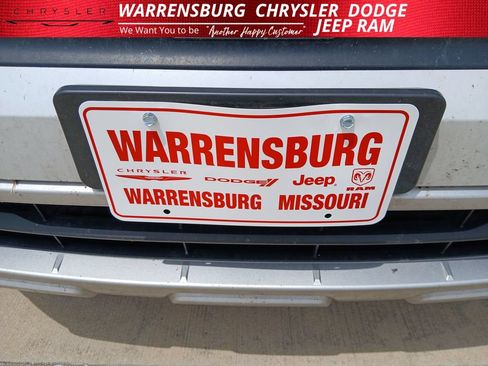 Used 2023 Mitsubishi Outlander SE AWD/4WD image 33