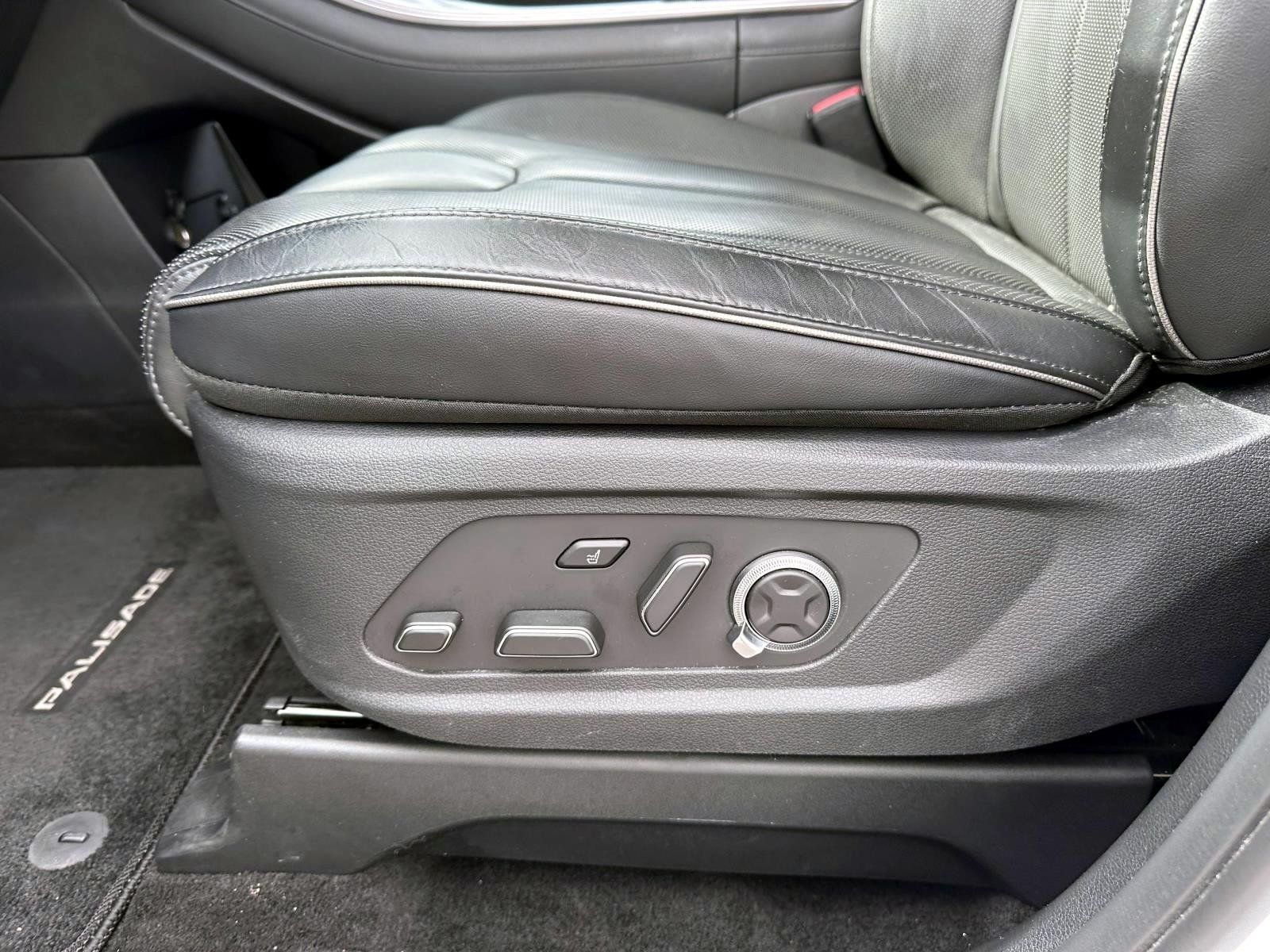 Used 2024 Hyundai Palisade Calligraphy AWD/4WD image 11