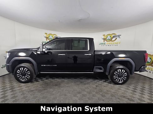 Used 2024 GMC Sierra 2500 Denali Ultimate image 6