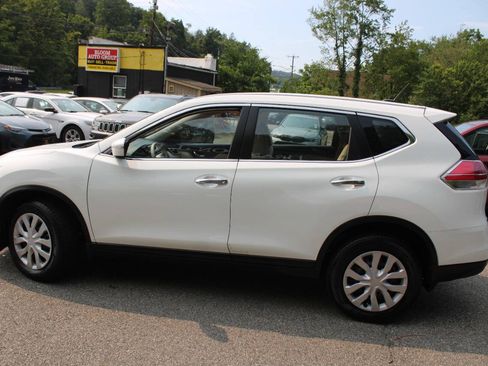Used 2015 Nissan Rogue S AWD/4WD image 8