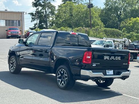 Used 2025 RAM 1500 Laramie AWD/4WD image 8