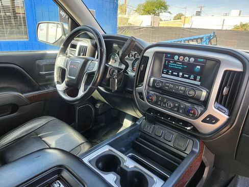 Used 2018 GMC Sierra 1500 SLT image 21
