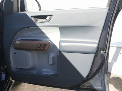 Used 2022 Ford Maverick Lariat w/ Lariat Luxury Package image 30