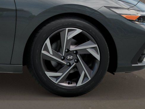 New 2026 Hyundai Elantra Limited image 9