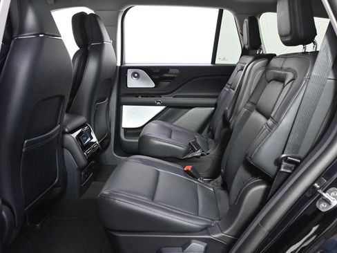 New 2026 Lincoln Aviator Reserve AWD/4WD image 21