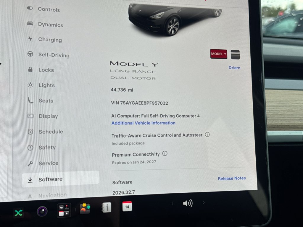 Used 2023 Tesla Model Y Long Range AWD/4WD image 25