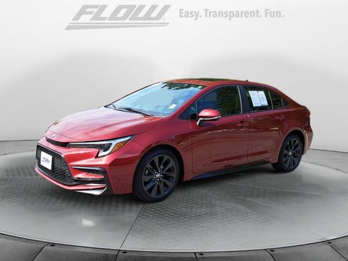Used 2023 Toyota Corolla XSE FWD image 4
