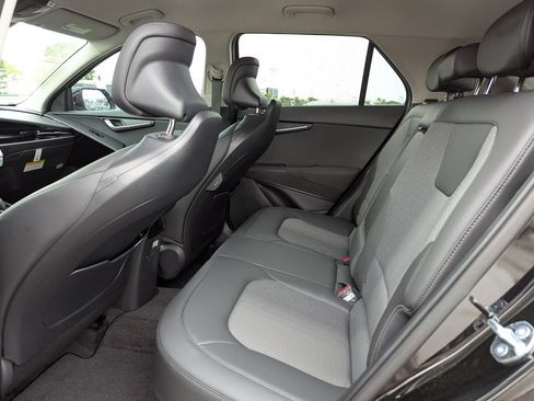 New 2026 Kia Niro EX FWD image 16