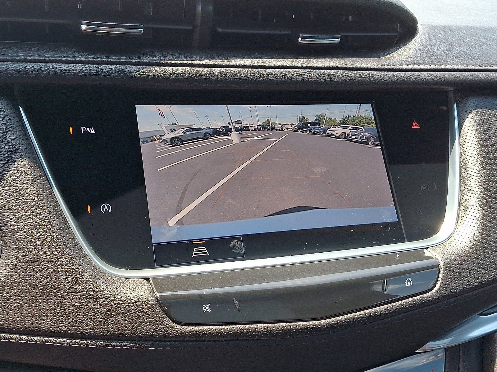Certified 2022 Cadillac XT5 Premium Luxury AWD/4WD image 31