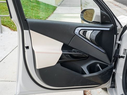 Used 2026 BMW X3 xDrive30 w/ Premium Package image 9