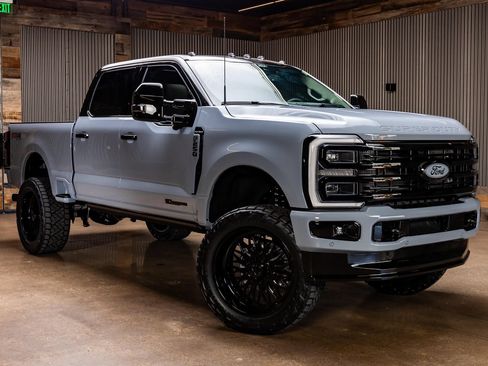 Used 2026 Ford F250 Platinum w/ Platinum Plus Package AWD/4WD image 1