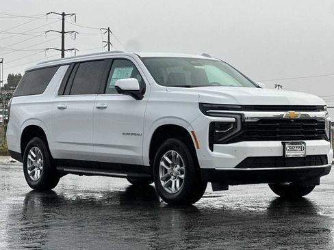 New 2026 Chevrolet Suburban LS image 2