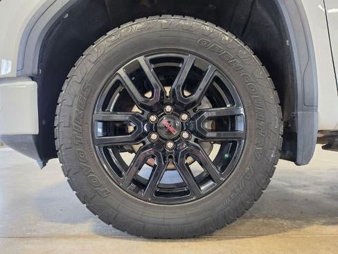 Used 2020 GMC Sierra 1500 Elevation w/ Elevation Value Package AWD/4WD image 10