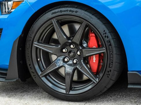 Used 2022 Ford Mustang Shelby GT500 w/ Carbon Fiber Track Pack RWD image 55