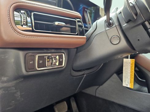 New 2025 Lincoln Aviator Reserve w/ Equipment Group 201A image 12