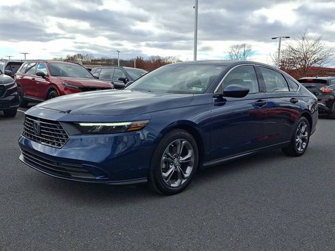 Certified 2024 Honda Accord EX image 3