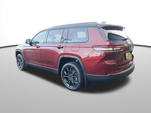 New 2025 Jeep Grand Cherokee L Limited w/ Trailer Tow Package image 3