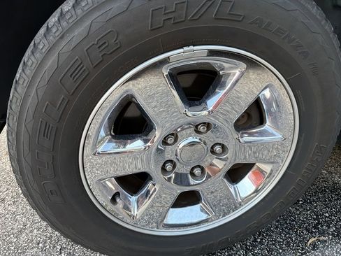 Used 2007 Jeep Commander Limited RWD image 5