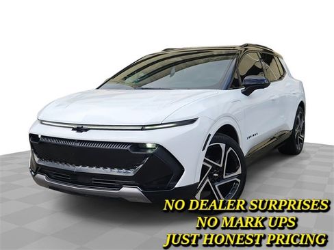 Used 2025 Chevrolet Equinox EV LT w/ Convenience Package II image 1