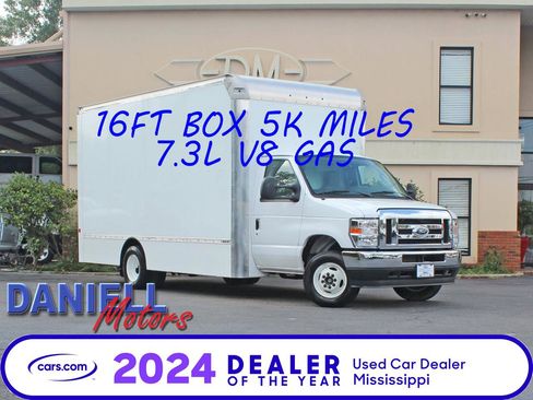 Used 2024 Ford E-450 and Econoline 450 Super Duty w/ Power Windows & Locks Group image 1