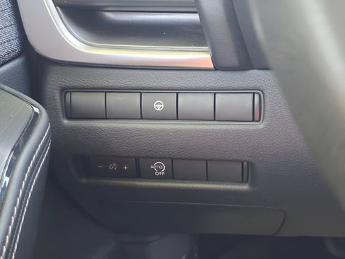 Used 2023 Nissan Rogue SV AWD/4WD image 21