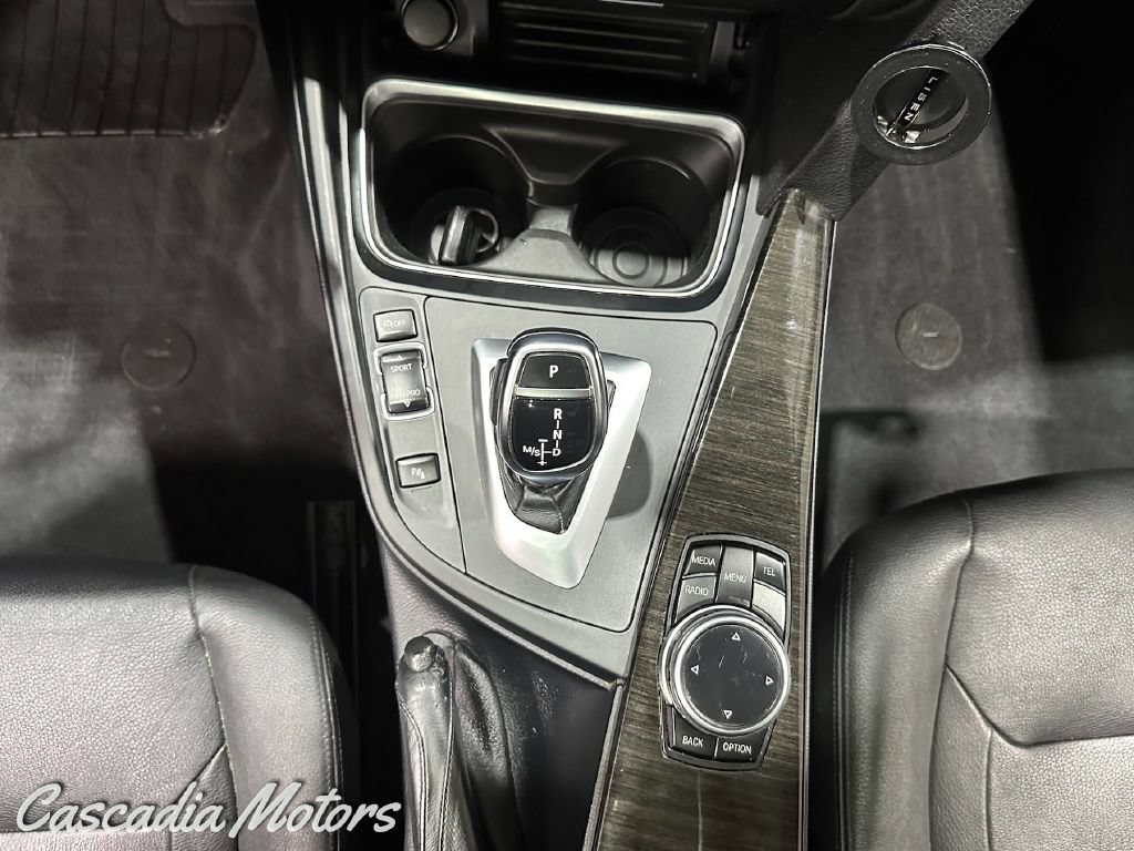Used 2015 BMW 328i xDrive Wagon AWD/4WD image 39