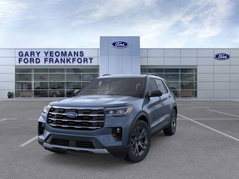 New 2026 Ford Explorer Active image 2