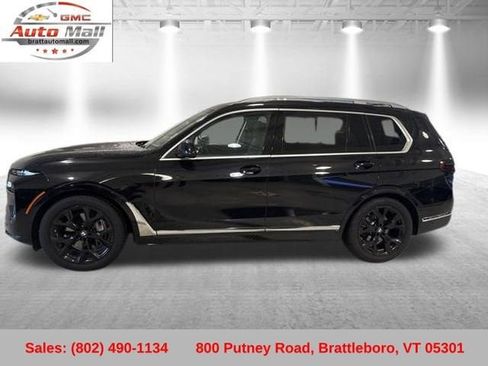 Used 2024 BMW X7 xDrive40i w/ Climate Comfort Package image 2