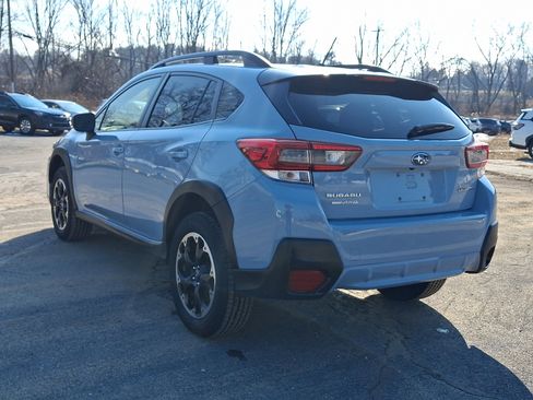Certified 2023 Subaru Crosstrek 2.0i image 6
