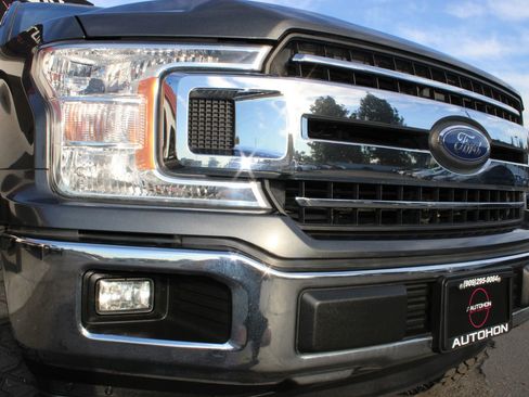 Used 2018 Ford F150 XLT image 5
