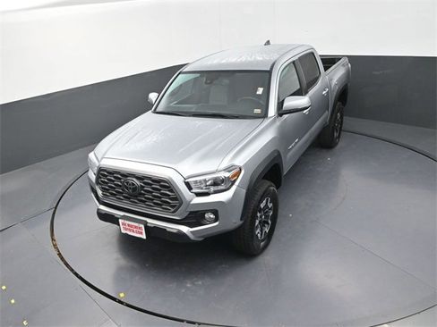 Used 2022 Toyota Tacoma TRD Off-Road image 21