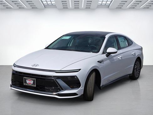 New 2026 Hyundai Sonata SEL FWD image 8