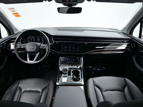 Used 2023 Audi Q7 3.0T Prestige w/ Prestige Package AWD/4WD image 31
