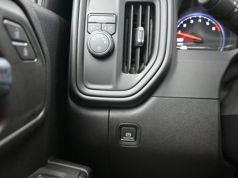 Used 2026 Chevrolet Silverado 1500 Custom image 17