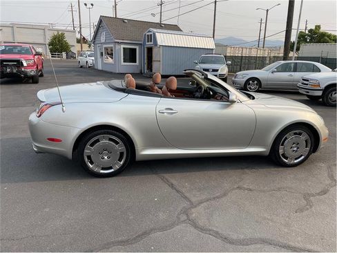 Used 2002 Lexus SC 430 Convertible image 10