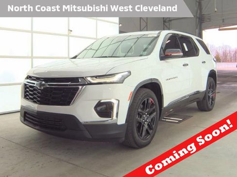 Used 2023 Chevrolet Traverse Premier w/ Redline Edition image 1