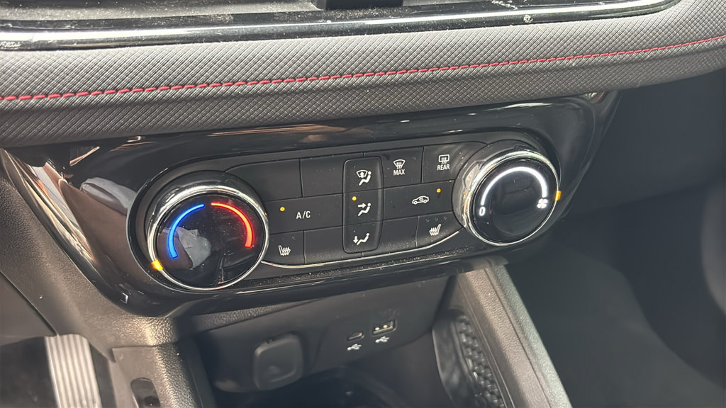 Used 2024 Chevrolet TrailBlazer RS AWD/4WD image 18