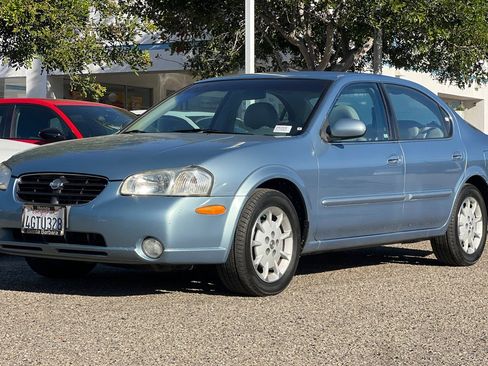 Used 2000 Nissan Maxima SE image 8