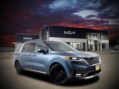 Certified 2023 Kia Carnival SX