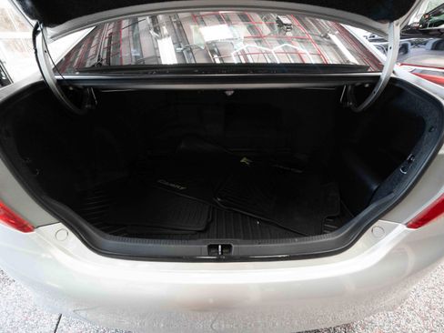 Used 2012 Toyota Camry XLE image 27