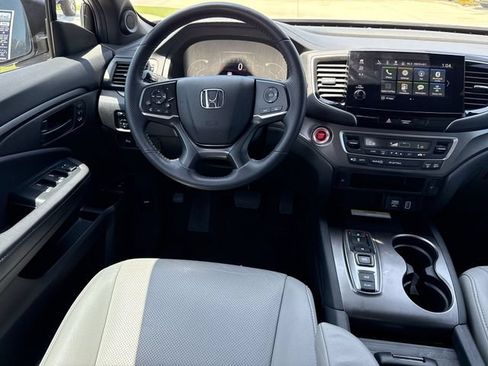 Used 2023 Honda Passport EX-L image 10
