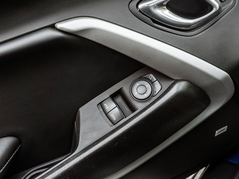 Used 2021 Chevrolet Camaro LT w/ RS Package image 13