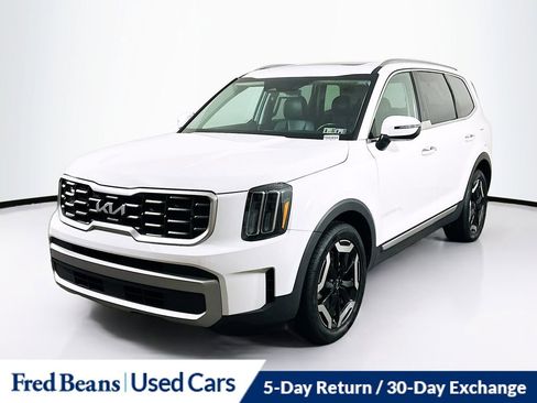 Used 2023 Kia Telluride S w/ S Sunroof Package image 3