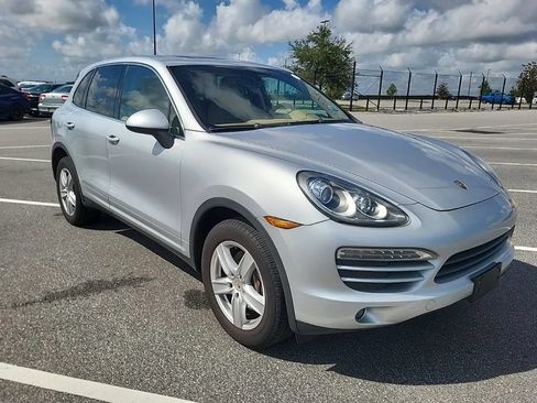 Used 2011 Porsche Cayenne AWD/4WD image 6