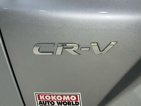 Used 2020 Honda CR-V Touring image 11