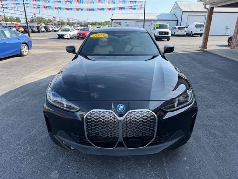 Used 2025 BMW i4 eDrive40 w/ Premium Package RWD image 9