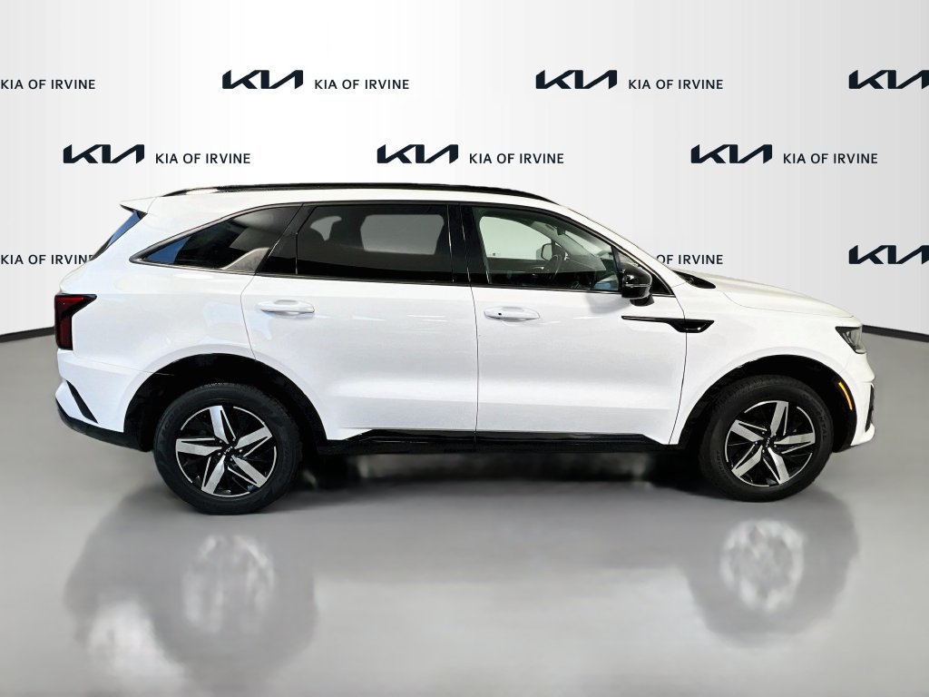 Certified 2023 Kia Sorento EX w/ Panoramic Sunroof Package FWD image 10