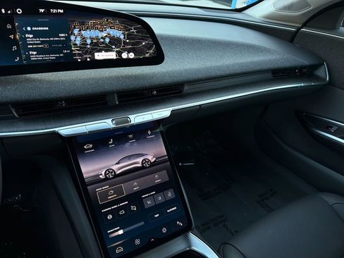 Used 2025 Lucid Air Pure RWD image 25